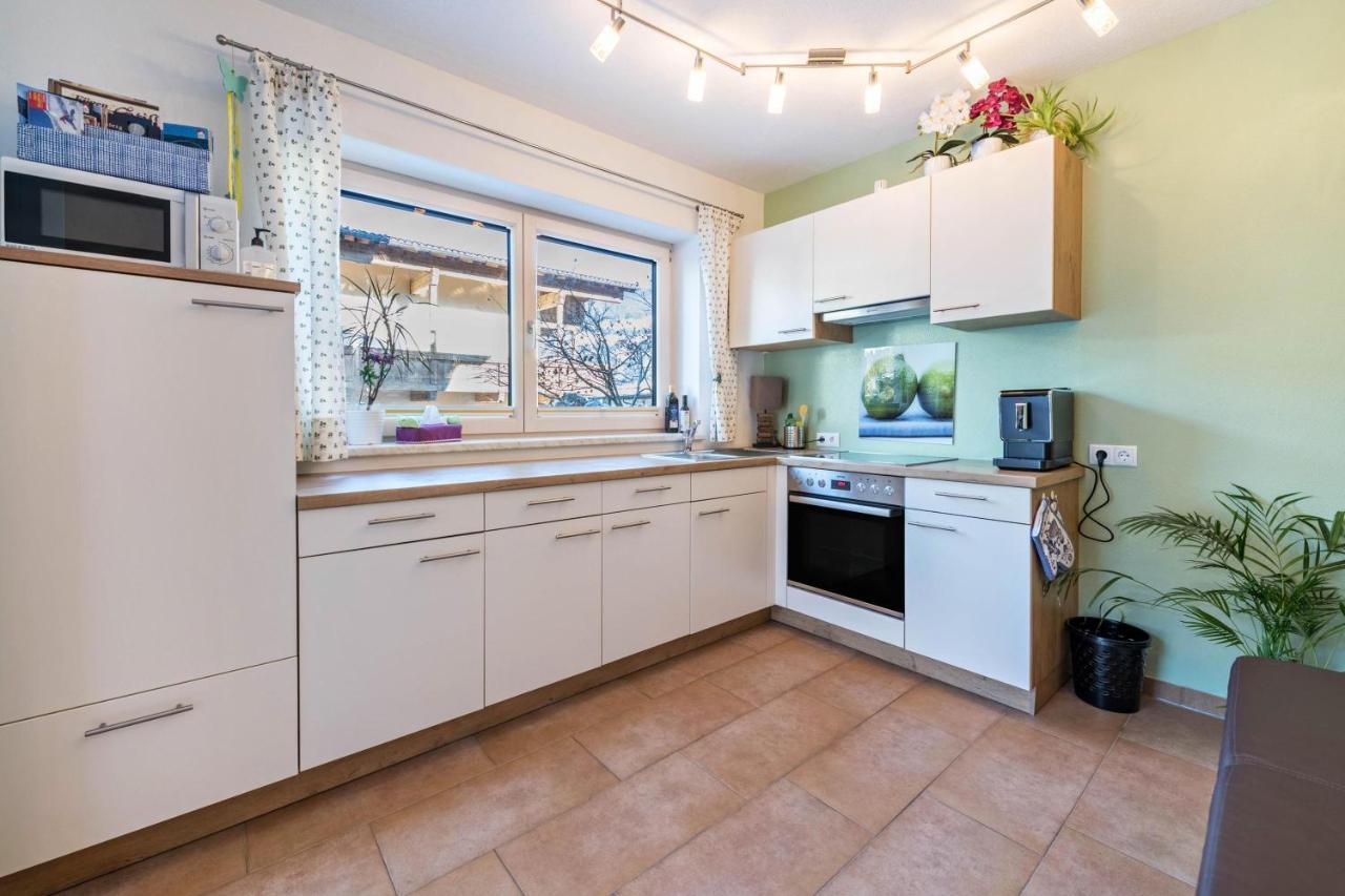 Wieseneck I - Apartment In Fuegen Luaran gambar